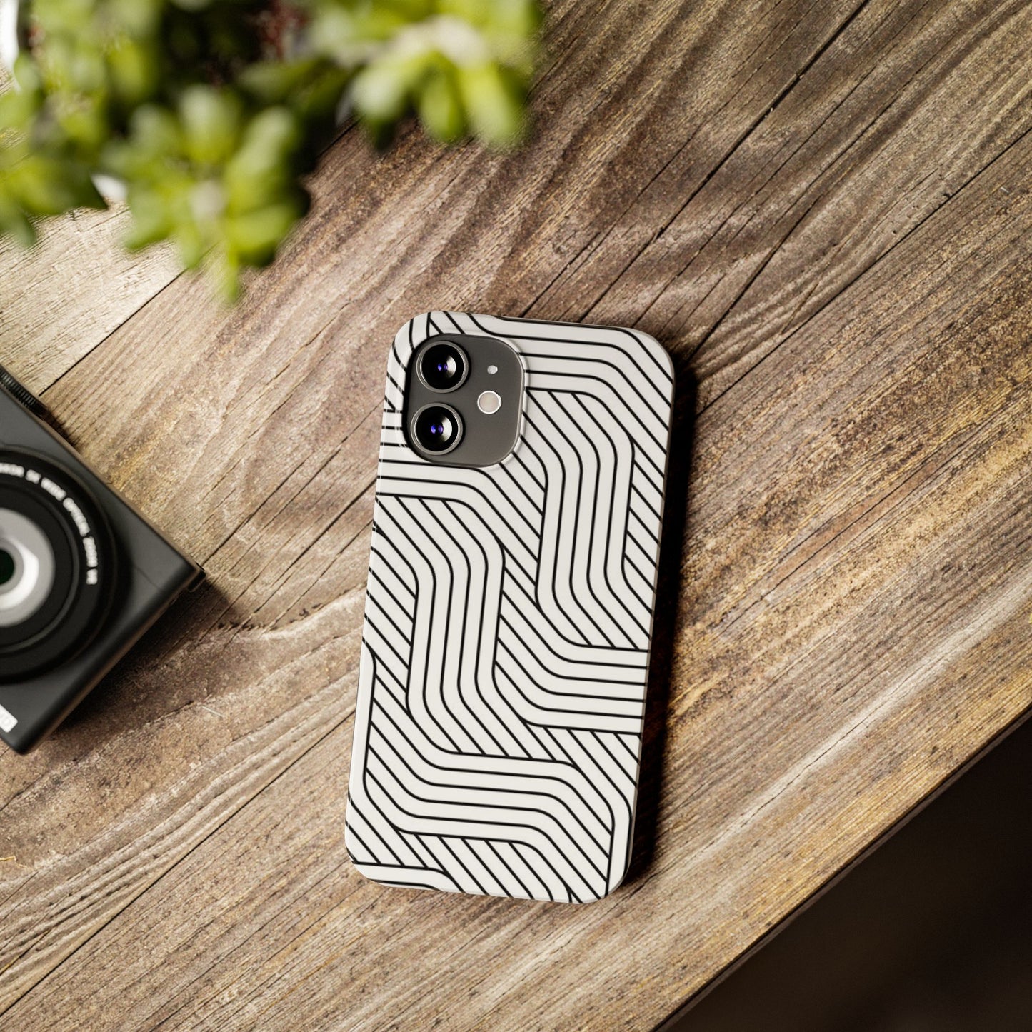 Stylish Geometric Slim Phone Case - Sleek Black and White Design for Minimalist Aesthetics