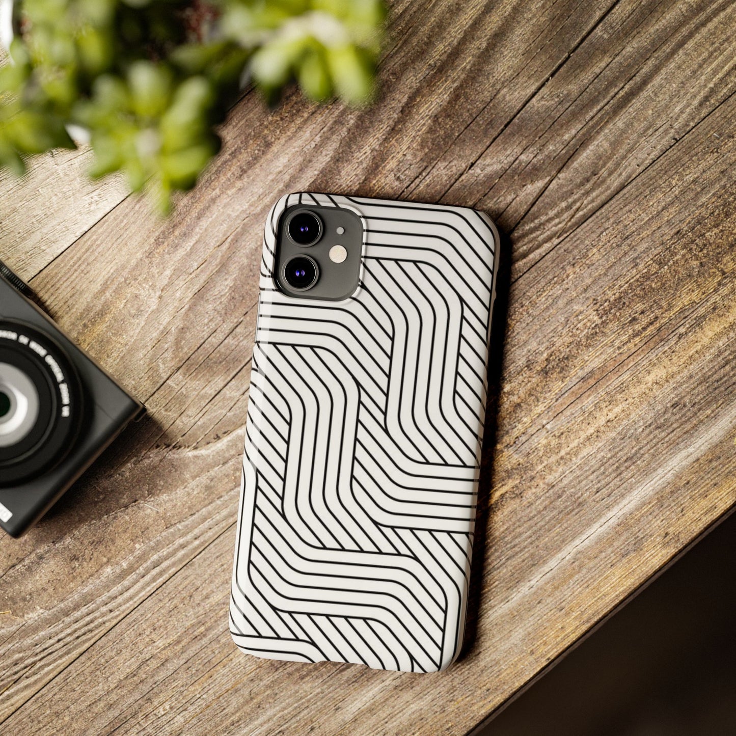 Stylish Geometric Slim Phone Case - Sleek Black and White Design for Minimalist Aesthetics